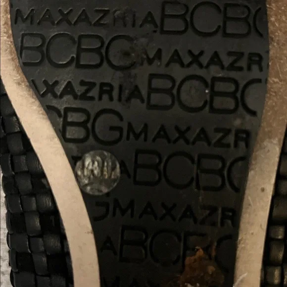 BCBGMaxAzria Black Woven Leather Textured Floral Applique Slip On Flats - Picture 12 of 16